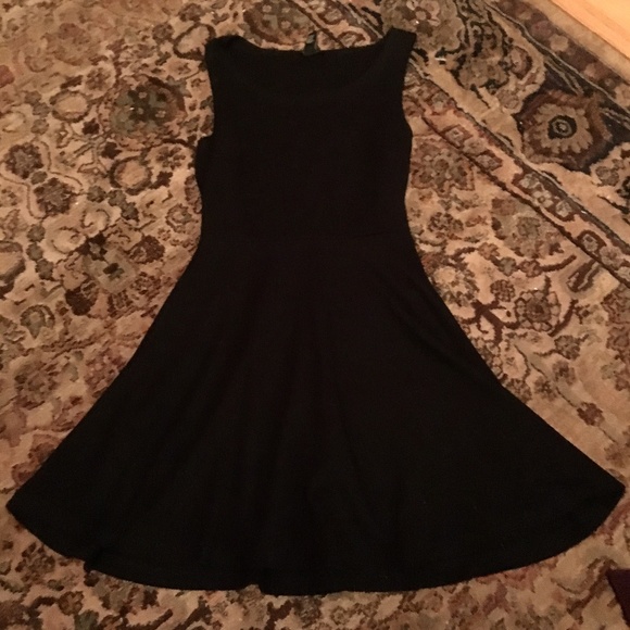 Versatile LBD 🖤 - Picture 2 of 3